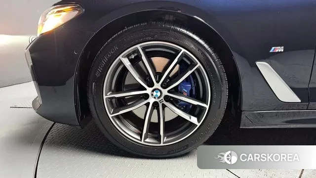 BMW 5 Series (G30) id 3037043 из Кореи 15