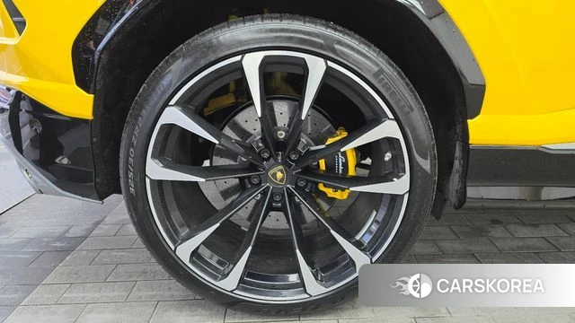Lamborghini Urus id 4304630 из Кореи 29