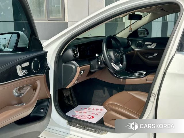 Mercedes-Benz E-class 2018 Белый из Китая, фото 5