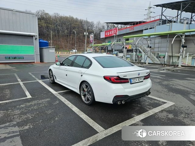 BMW 5 Series (G30) 2023 Белый из Кореи, фото 5