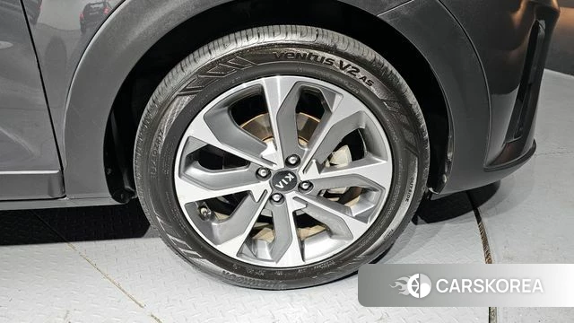 Kia Stonic id 3880006 из Кореи 15