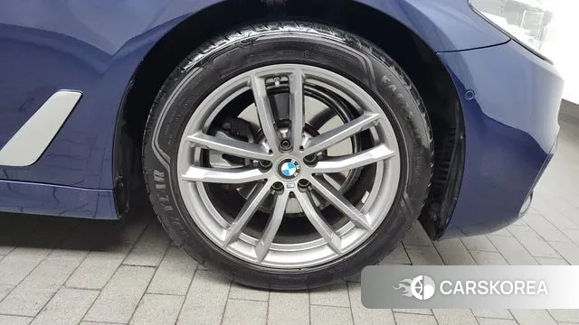 BMW 5 Series (G30) id 3578723 из Кореи 15