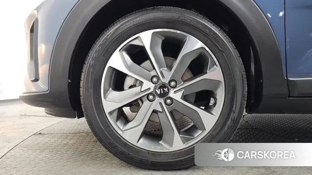 Kia Stonic id 3728501 из Кореи 15