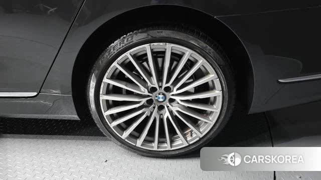BMW 7 Series (G11) id 4244381 из Кореи 26