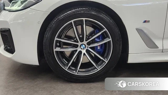 BMW 5 Series (G30) id 3406775 из Кореи 15