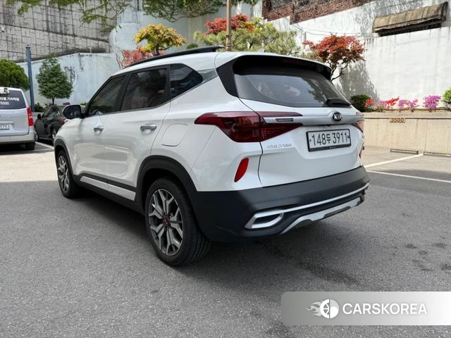 Kia Seltos 2020 Белый из Кореи, фото 5