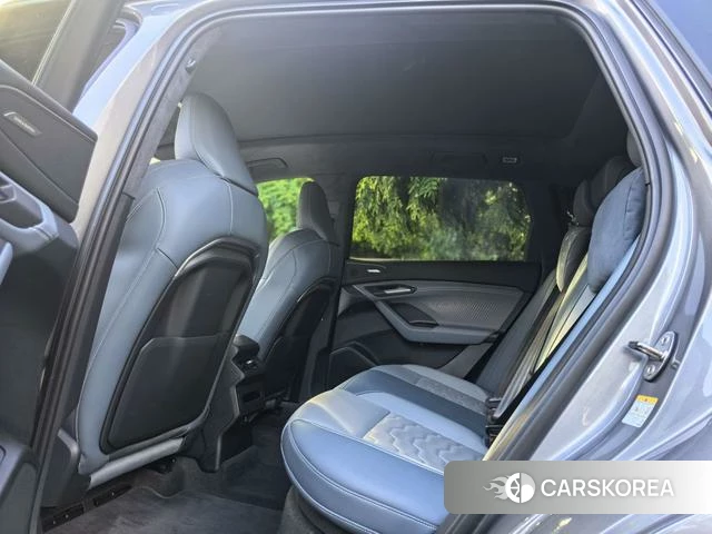 Audi Q6L e-tron id 4348981 из Китая 14