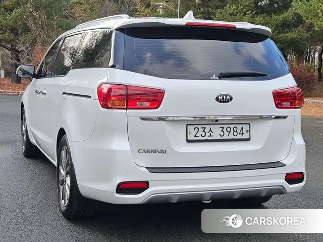 Kia The New Carnival id 3469606 из Кореи 15