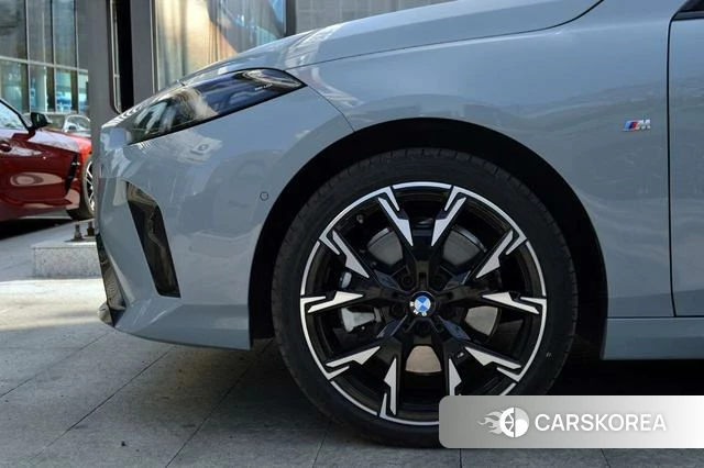 BMW 2 series id 4367481 из Китая 9