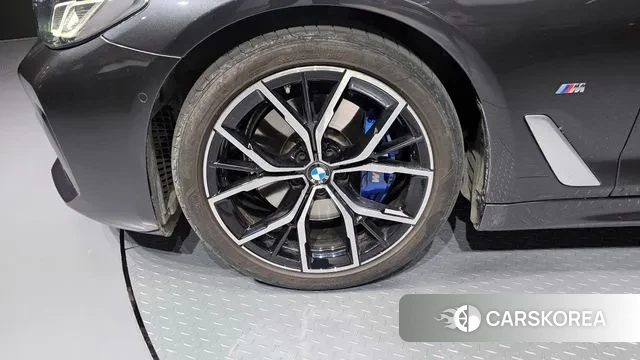 BMW 5 Series (G30) id 3366623 из Кореи 15