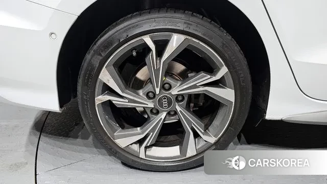 Audi A3 (8Y) id 3685107 из Кореи 15