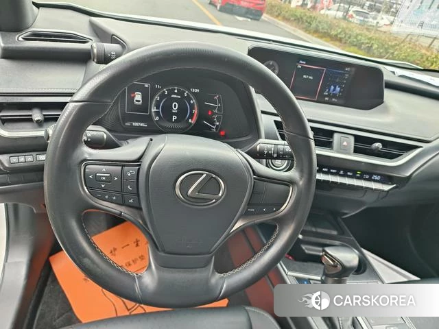 Lexus UX id 4260911 из Китая 10