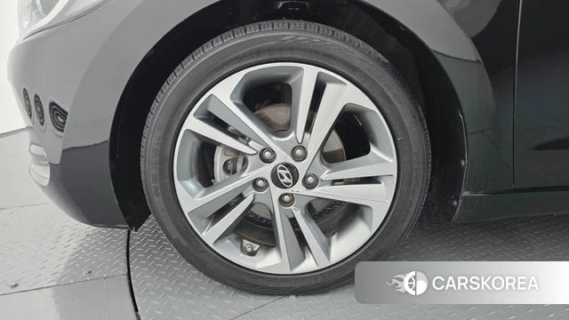 Hyundai Avante AD id 4850095 из Кореи 15