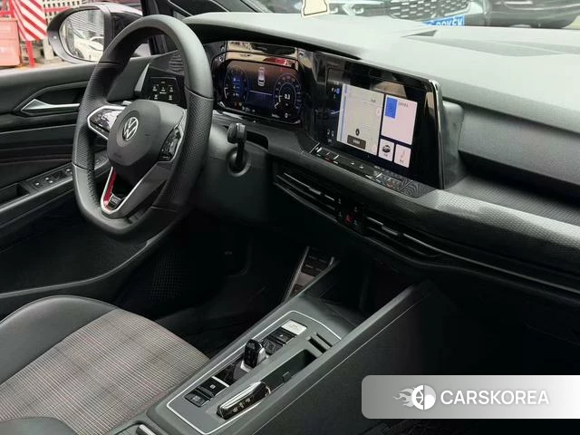 Volkswagen Golf GTI 2022 Черный из Китая, фото 5