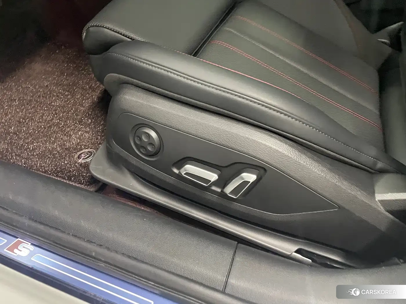 Audi A4L id 4664629 из Китая 11