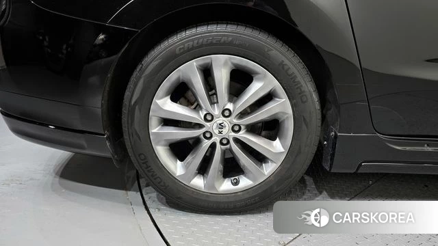 Kia All New Carnival id 4311107 из Кореи 27