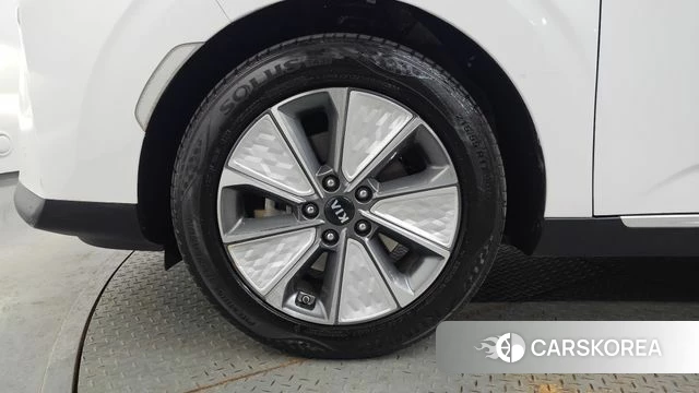 Kia Soul Booster EV id 3853515 из Кореи 15