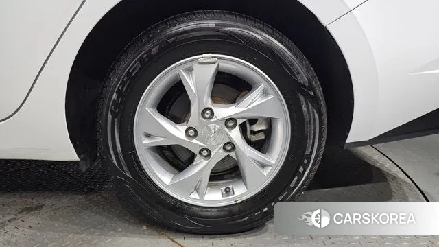 Hyundai Avante (CN7) id 3540510 из Кореи 15