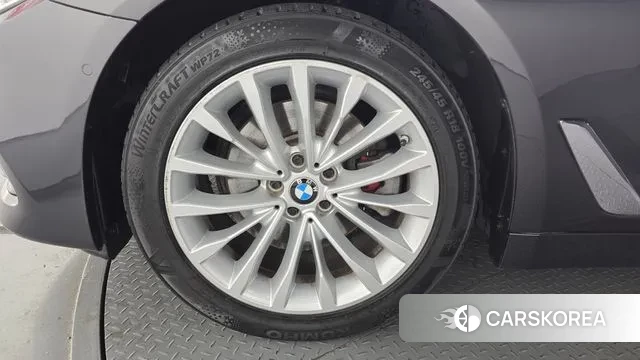 BMW 5 Series (G30) id 3464944 из Кореи 15