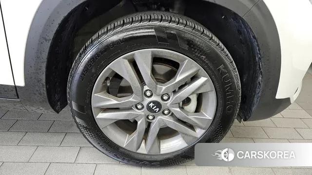Kia Seltos id 3385146 из Кореи 15