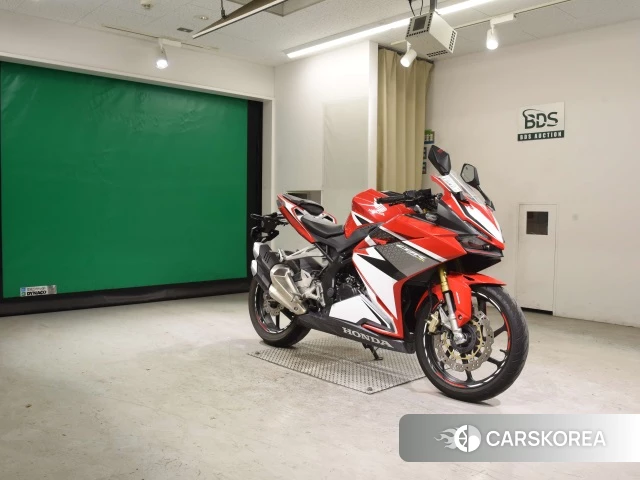 Honda CBR250RR ABS 2017 из Японии, фото 3