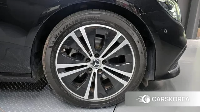 Mercedes-Benz E-Class W213 id 3777955 из Кореи 15