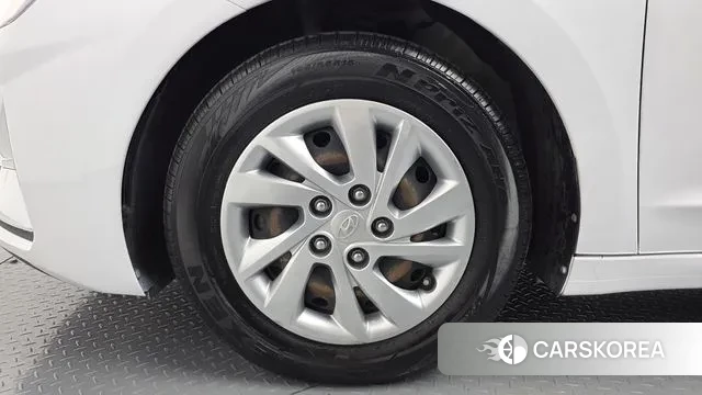 Hyundai The New Avante AD id 3718526 из Кореи 15