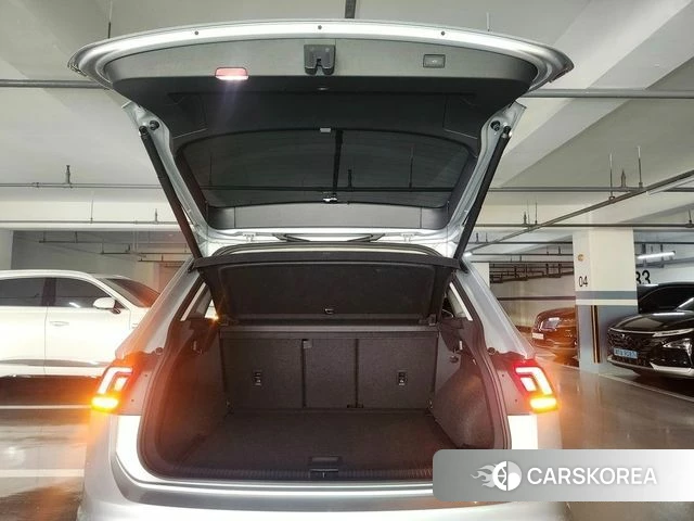 Volkswagen Tiguan second Generation 2021 Серебряный из Кореи, фото 5