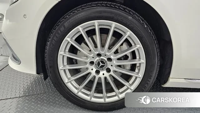 Mercedes-Benz E-Class W213 id 3295969 из Кореи 15