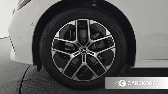 Mercedes-Benz E-Class W214 id 4336435 из Кореи 24