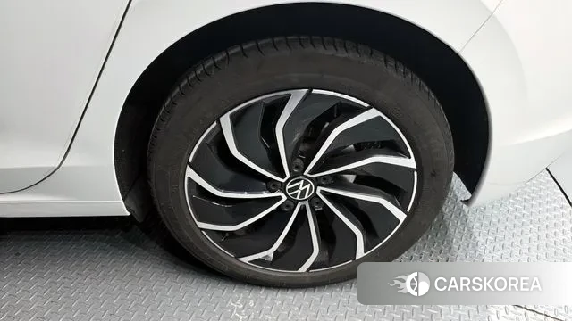 Volkswagen Golf 8th Generation id 3492197 из Кореи 15