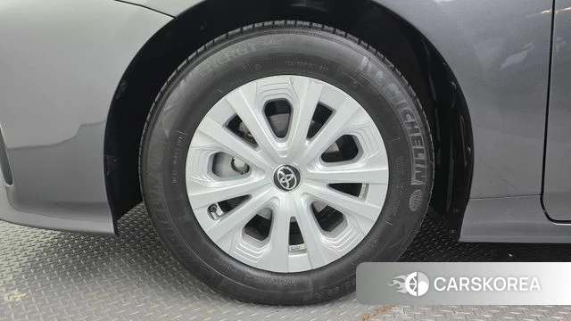 Toyota Prius 4th Generation id 4508189 из Кореи 24