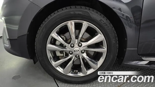 Kia The New Carnival id 2912971 из Кореи 15