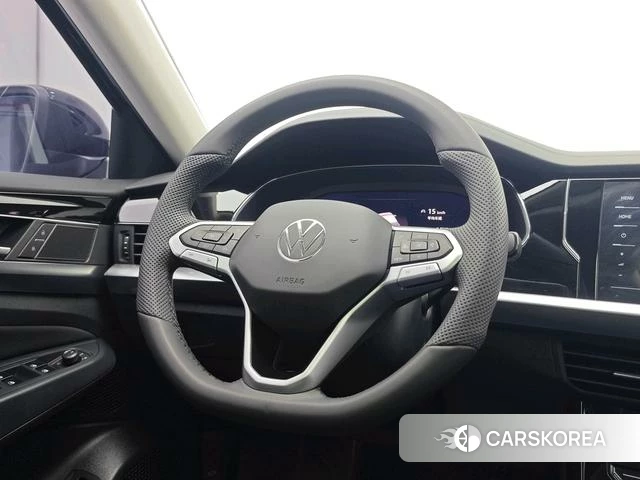 Volkswagen Passat id 3919467 из Китая 15