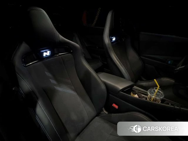 Hyundai The New Avante (CN7) 2024 Черный из Кореи, фото 5