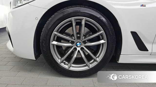 BMW 5 Series (G30) id 4683975 из Кореи 29