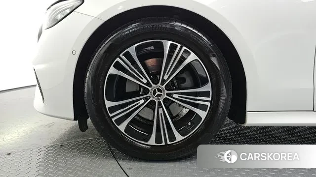 Mercedes-Benz E-Class W214 id 3619870 из Кореи 15