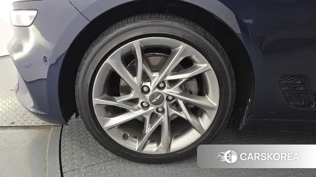 Genesis The New G70 id 3691619 из Кореи 15