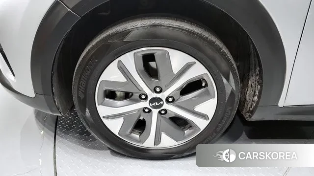 Kia Niro Plus id 3508236 из Кореи 15