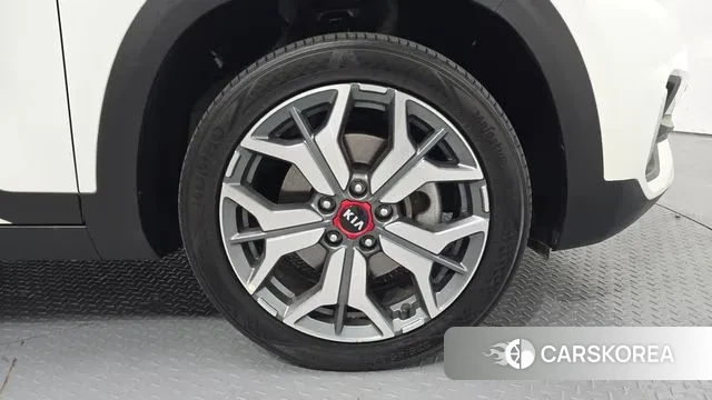 Kia Seltos id 3760554 из Кореи 15