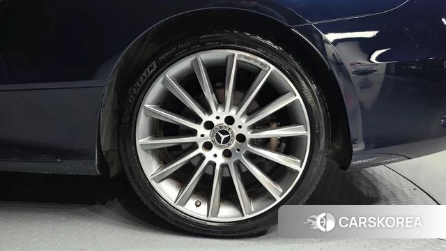 Mercedes-Benz C-Class W205 id 4188613 из Кореи 25