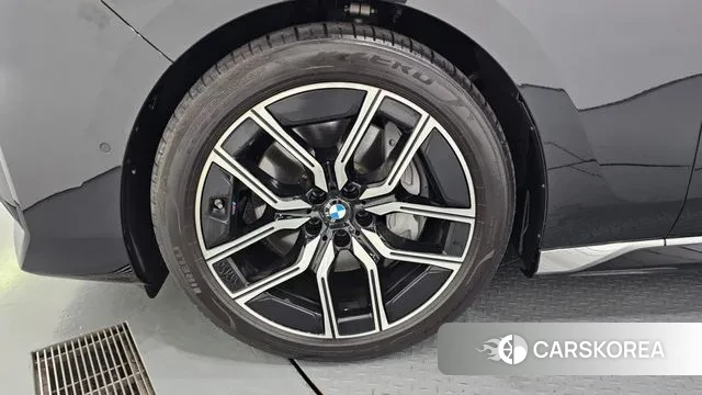 BMW 7 Series (G70) id 3272900 из Кореи 15