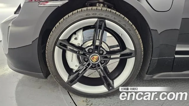 Porsche Taycan id 2954498 из Кореи 15