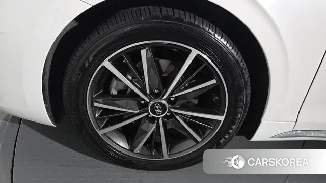 Hyundai The New Grandeur IG id 3231999 из Кореи 15