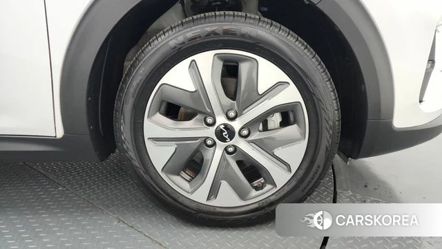 Kia Niro Plus id 3877600 из Кореи 15