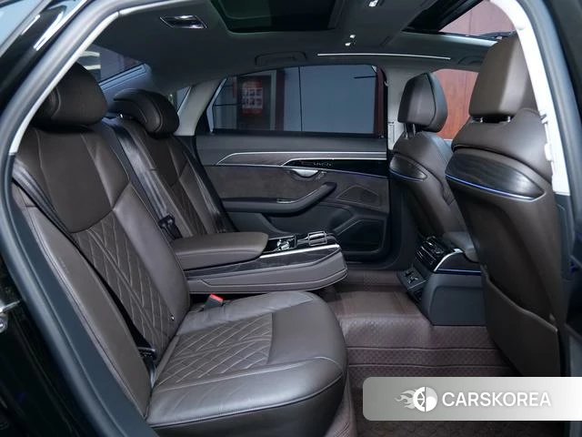 Audi A8 id 4341930 из Китая 8