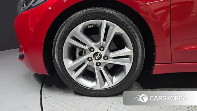 Hyundai Avante AD id 3558006 из Кореи 15