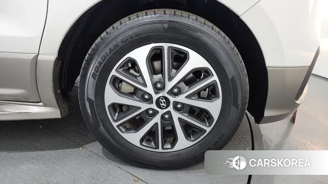 Hyundai The New Grand Starex id 3682360 из Кореи 15