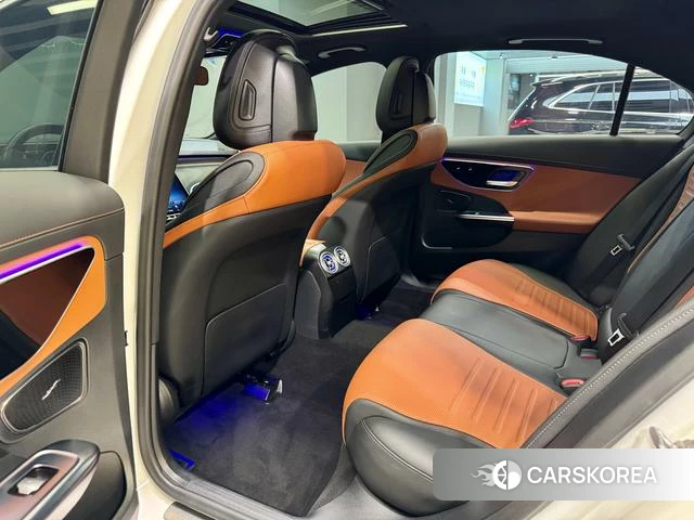 Mercedes-Benz Class C id 3888691 из Китая 25