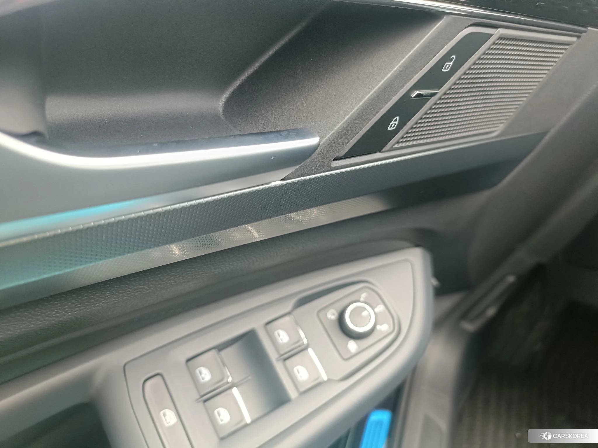 Volkswagen Passat id 4492838 из Китая 9